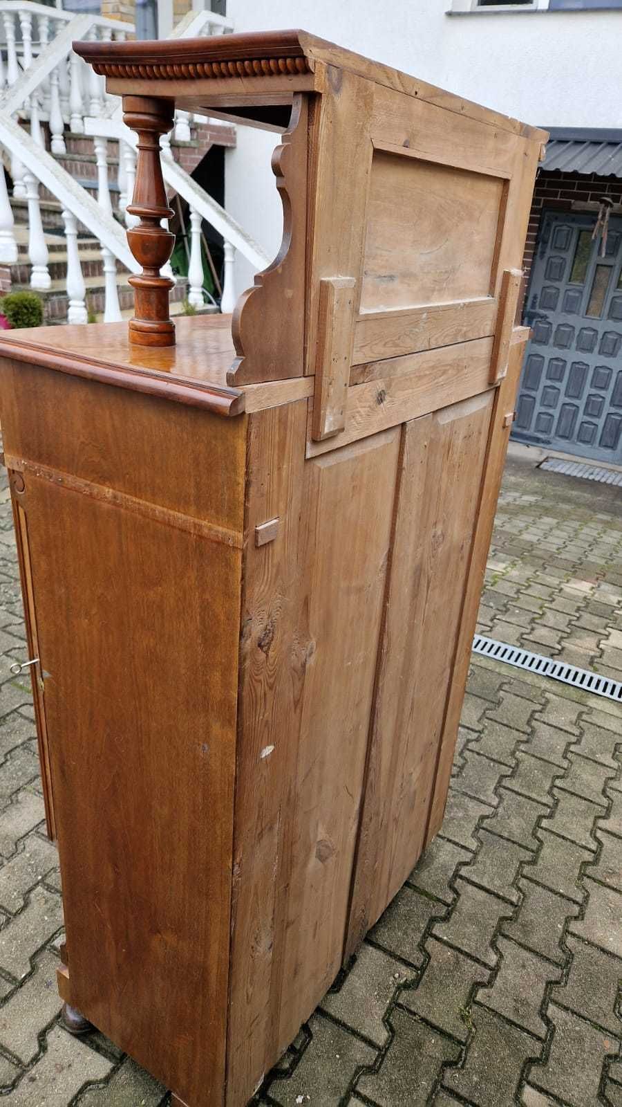 Antyczna wysoka komoda szafa szafka rzeźbienia witryna z drewna barek