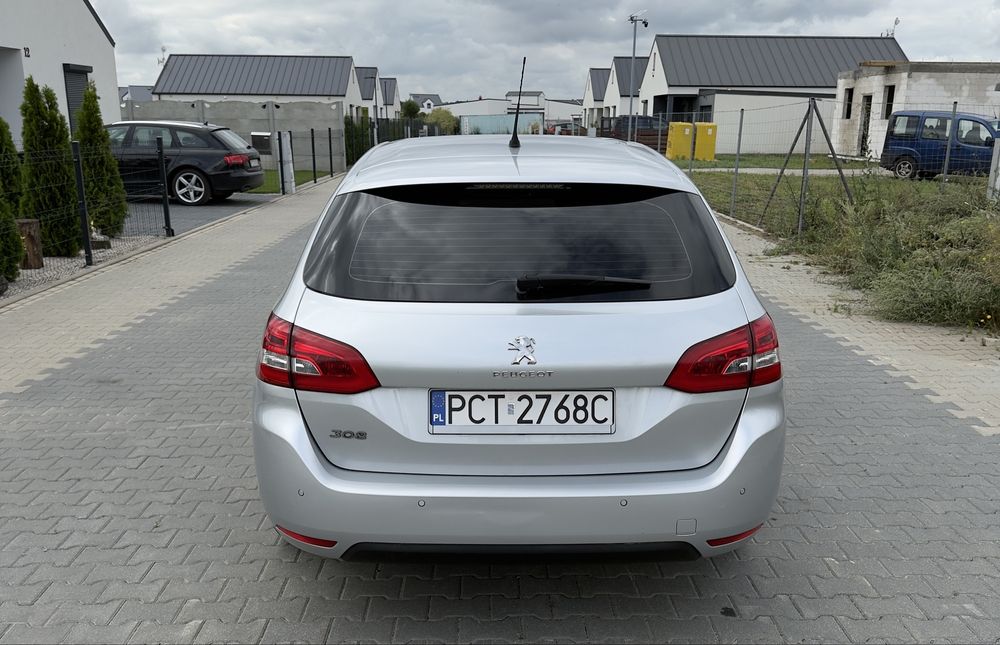 Peugeot 308 T9 Kombi 2017 1.6 HDI 120KM Niski Przebieg