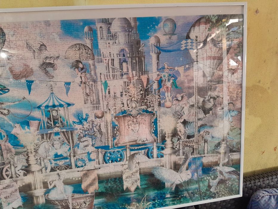 Bonito puzzle 1000 peças marca Heye carrossel