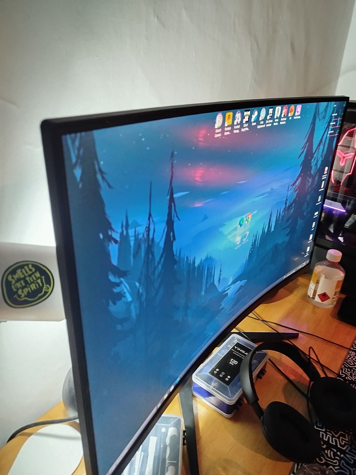 Monitor curvo gaming AOC C32G1 32"