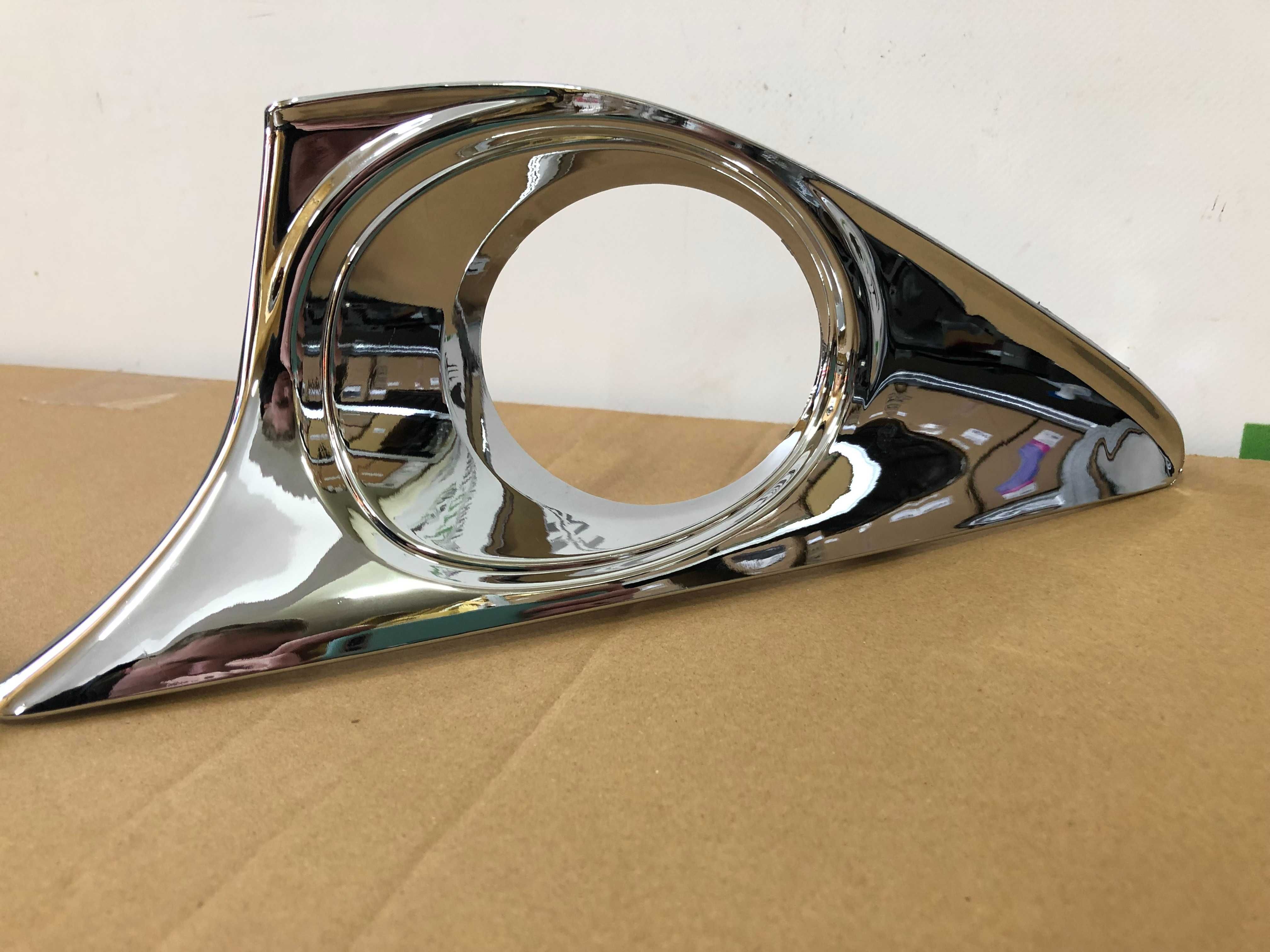Toyota Camry XV50 11-14 Решітки птф хром накладки тойота камрі 50