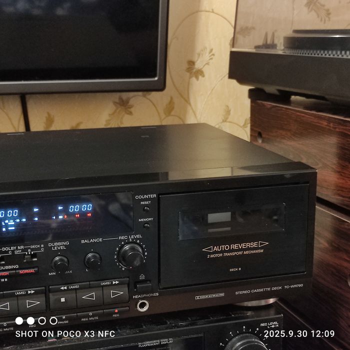 Двухкассетная дека SONY TC WR 790