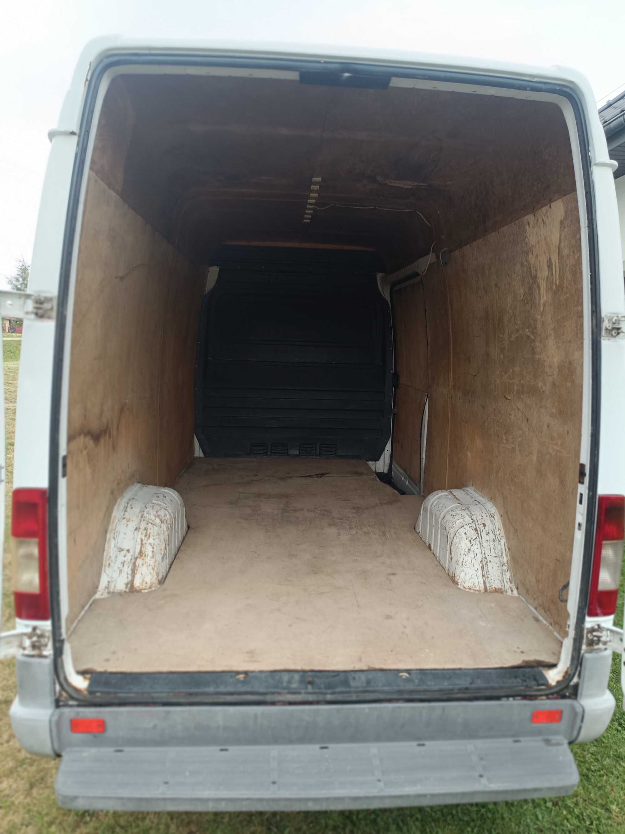 mercedes sprinter 208 cdi 2,2 diesel 2002 rok