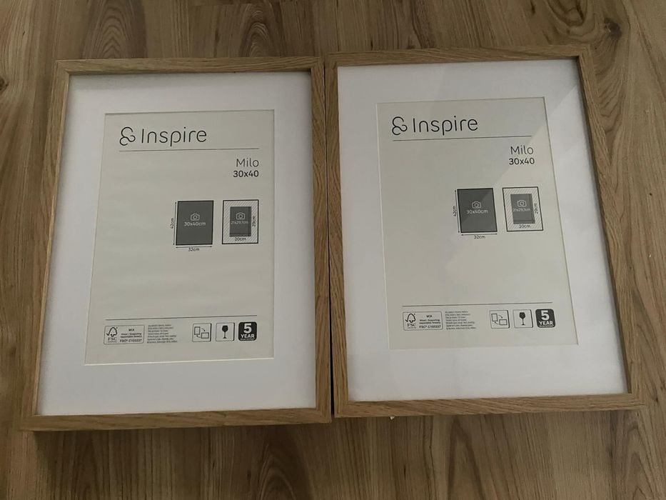2 sztuki ramka na zdjęcia milo 30x40 dąb wisząca