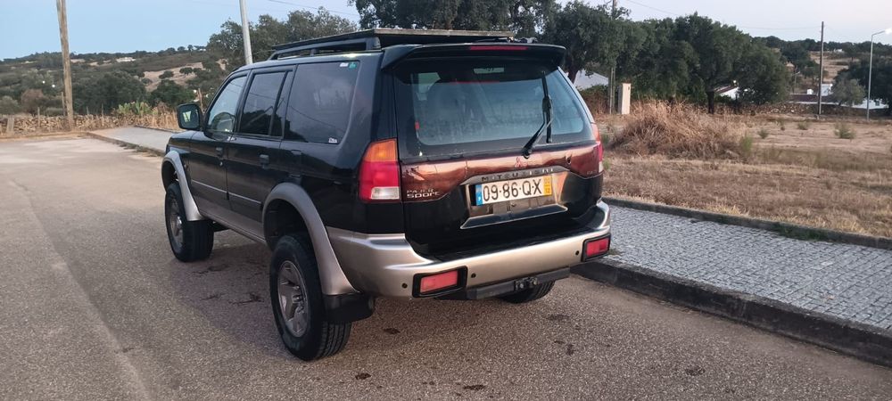 Mitsubishi Pajero sport wagon
