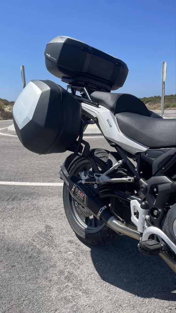 Benelli trk 502
