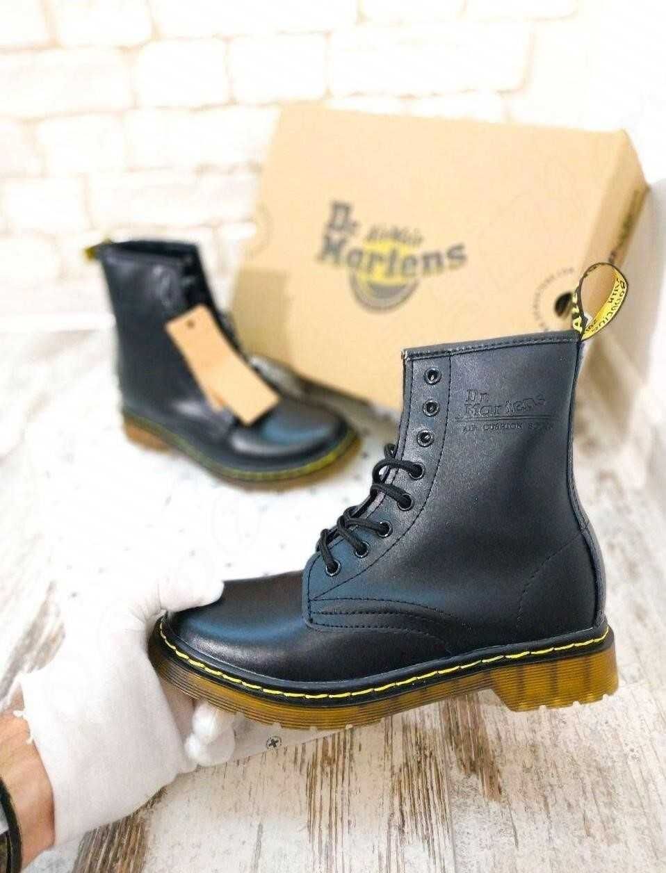 Черевики чоловічі мартінси весінні Dr. Martens 1460 Black