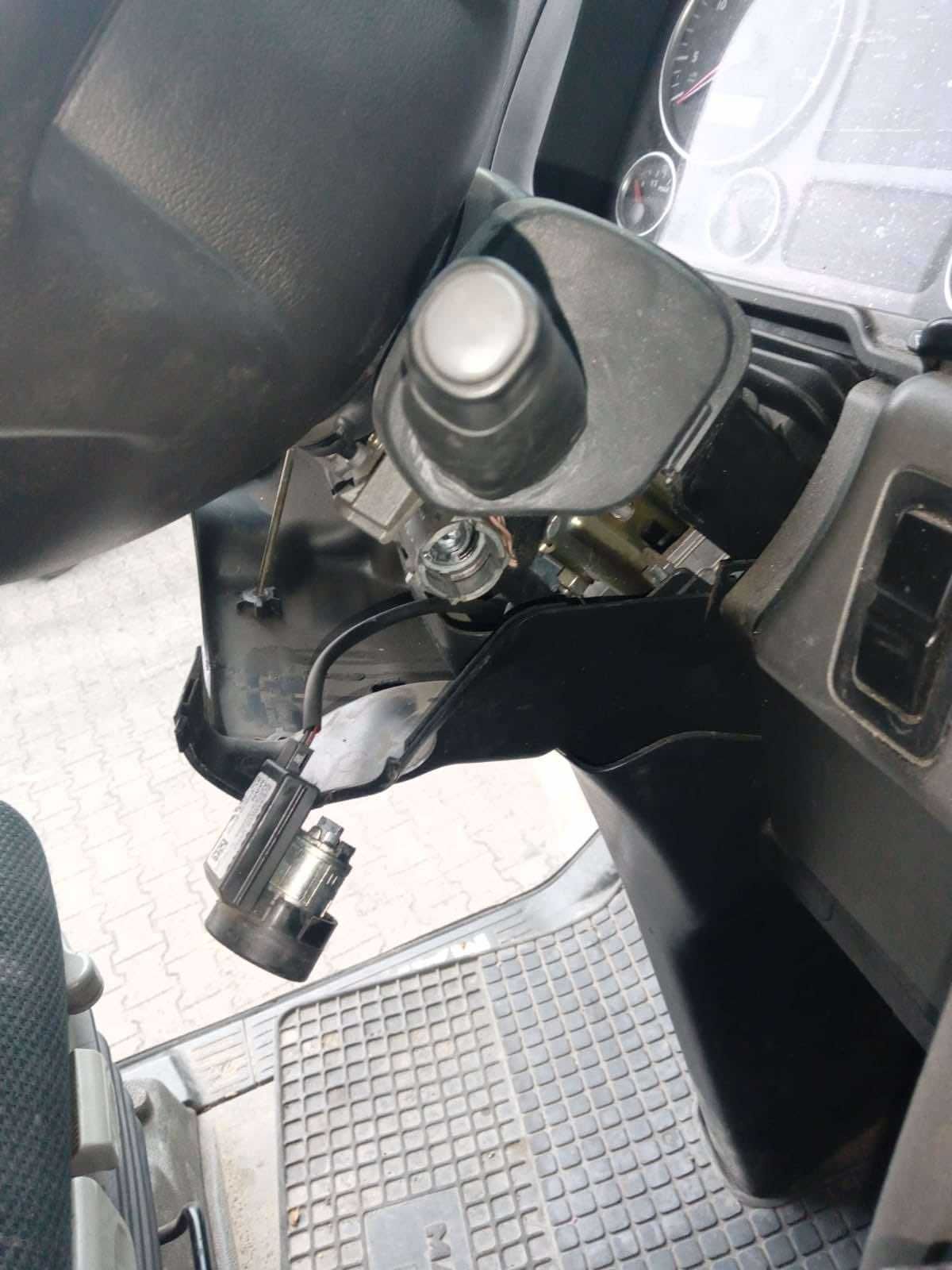 Mobilny serwis - naprawa stacyjek, dorabianie kluczy po zagubieniu.