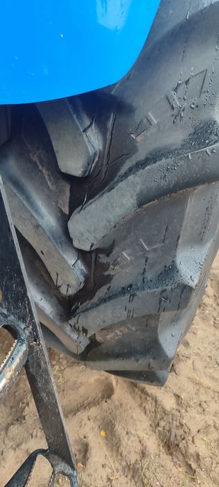 Трактор New Holland TD5.110