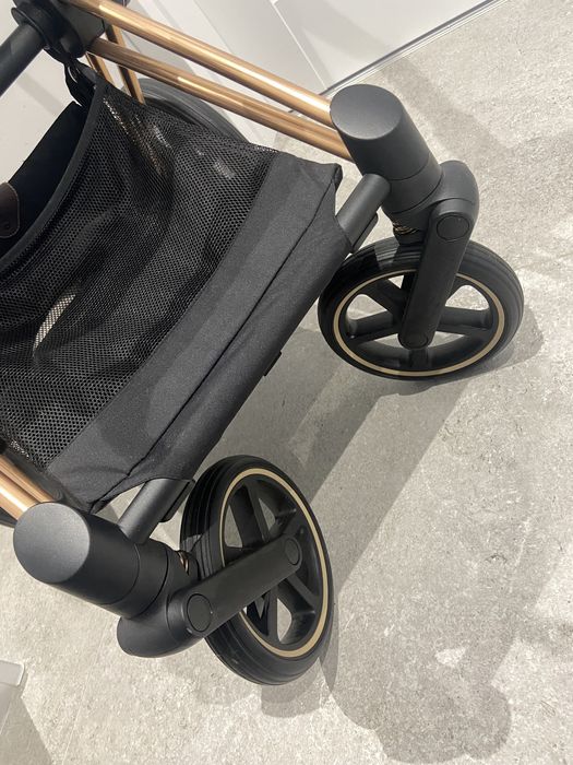 Sprzedam/Wymienie Cybex priam 4.0 rose gold Jak nowy gwarancja 2027