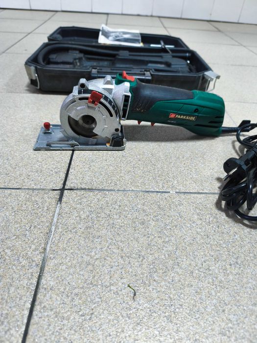 Serra circular pequena Parkside