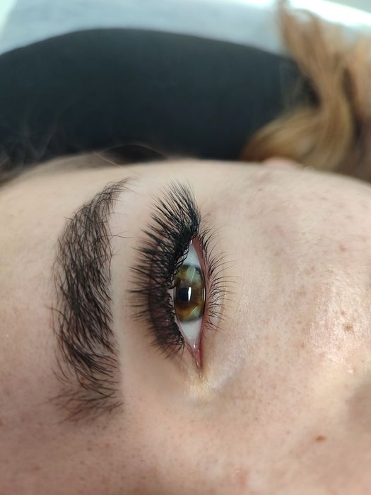 Нарощення вій Славута