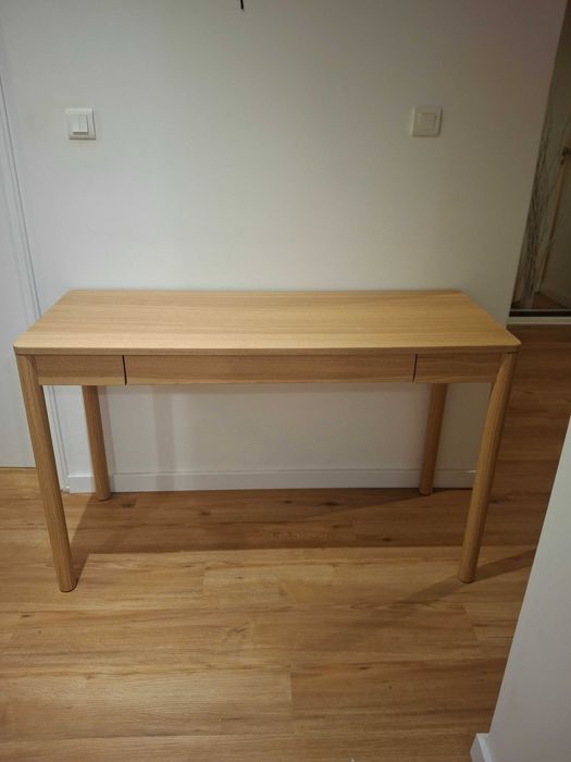 Secretária Ikea Tonstad