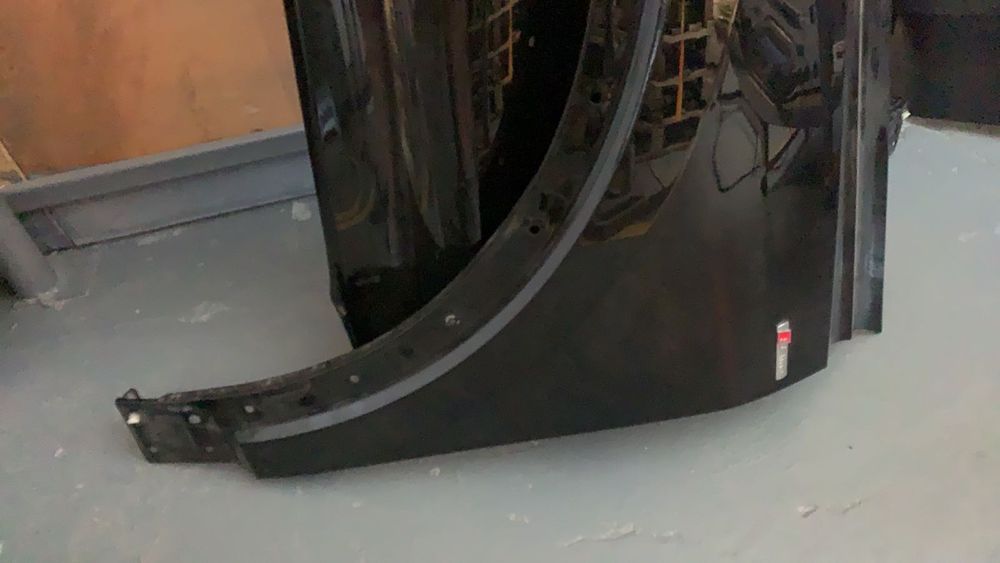 Крыло левое правое Q8 4M8 ку8 4М8 кю8 к8