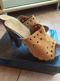 Взуття, жіноче нові (замш Італія)
