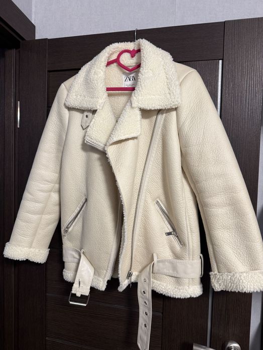 Жіноча Косуха від Zara