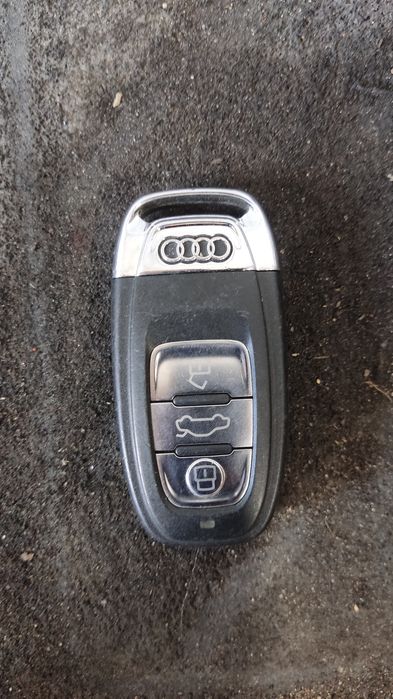 Kluczyk pilot grot audi A6 c7