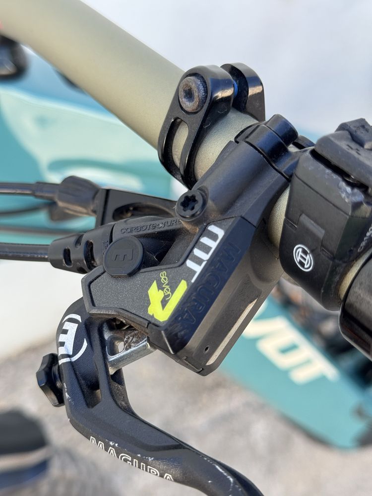 Pivot Shuttle LT 2025 ebike