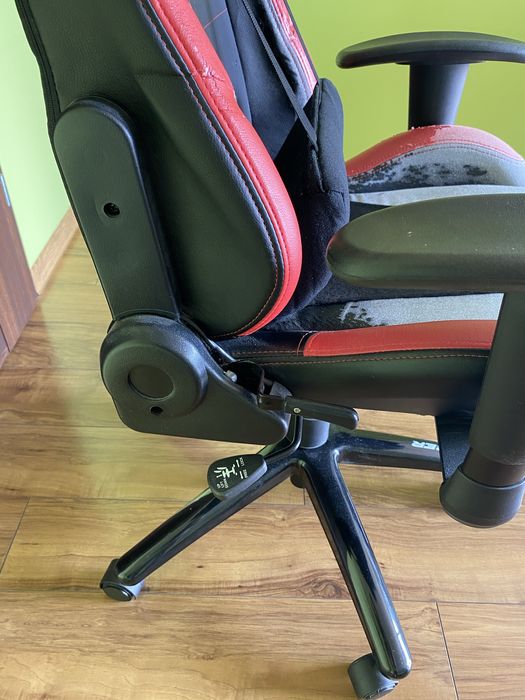Fotel gamingowy DxRacer