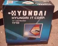 Monitor TFT LCD 17" cali Hyundai IT T71D głośniki Komplet