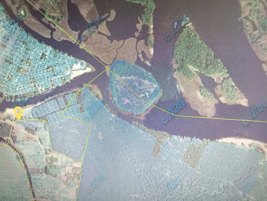 участок от Черкасс за свидивок сокирна с Елизаветовка выход в Днепр