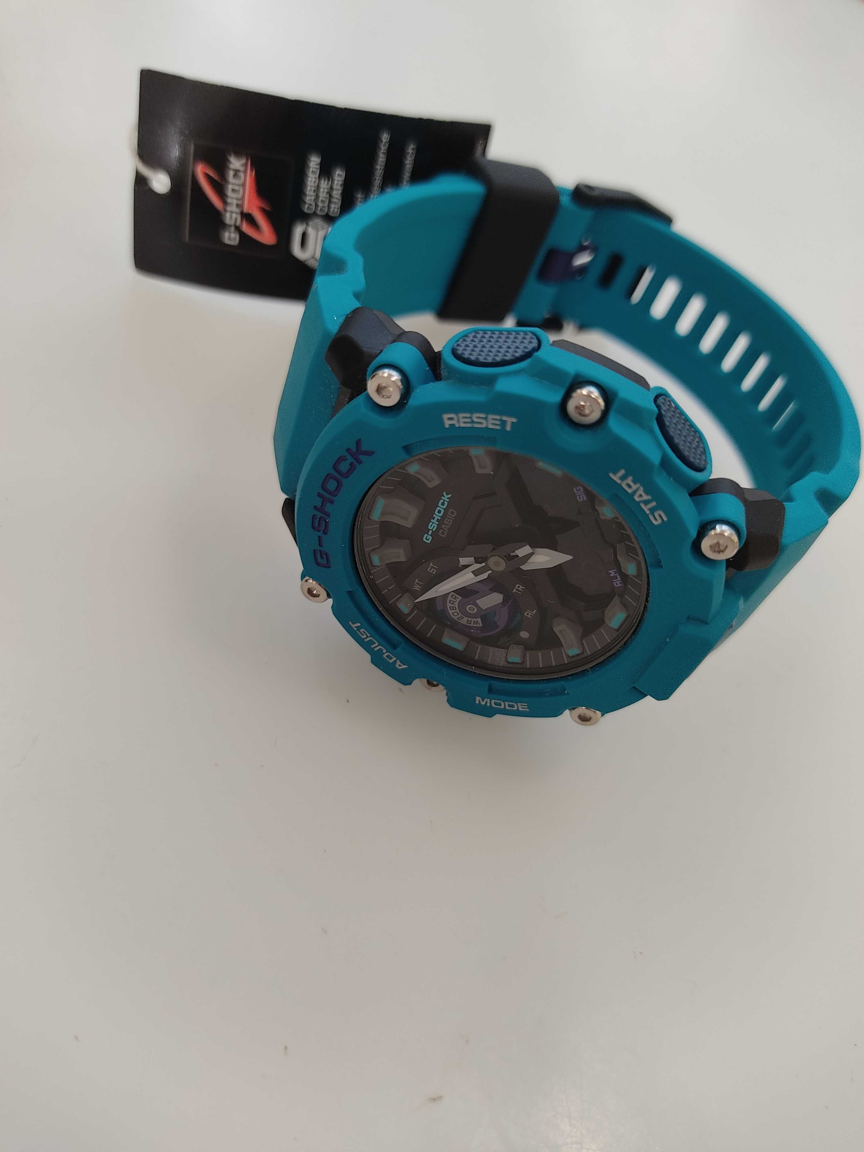 Zegarek męski G-Shock GA-2200M-4AER