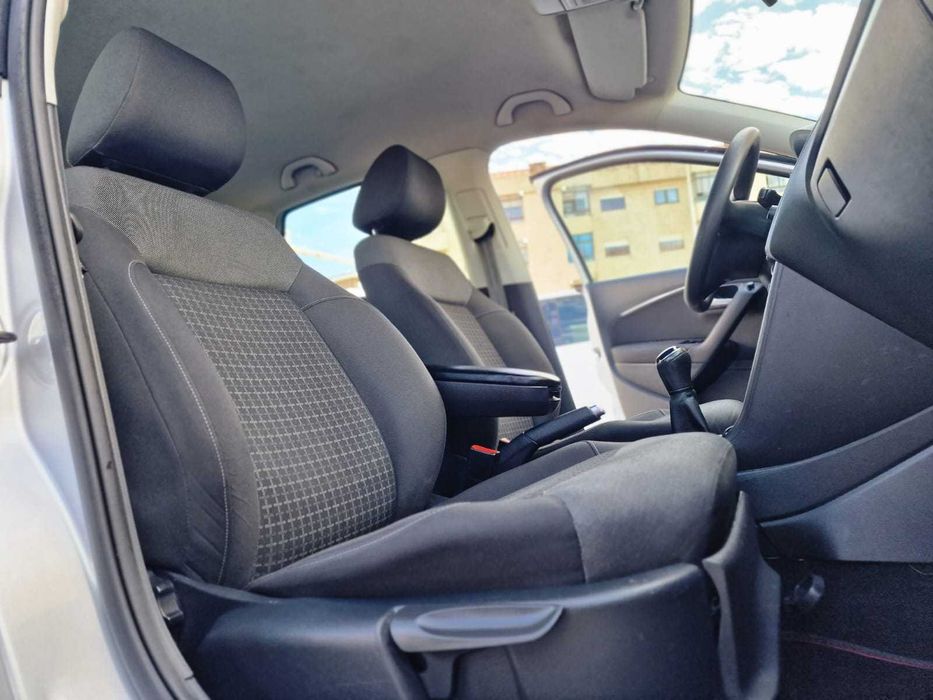 VOLKSWAGEN POLO 1.4TDi 90Cv