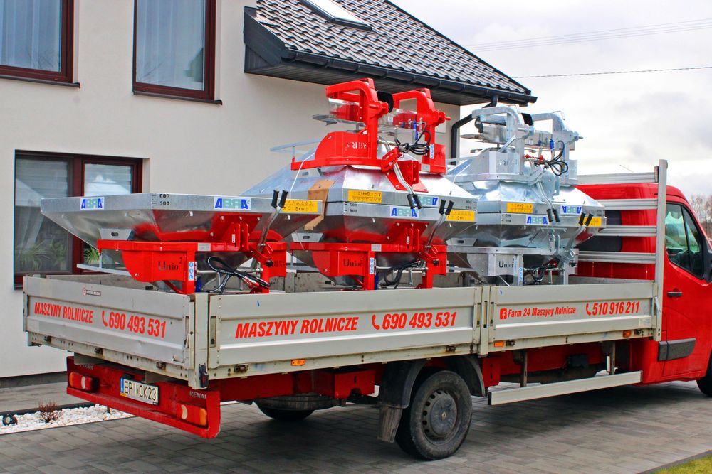 Rozsiewacz nawozów 600L 800L 1200L Siewnik do nawozu HYDRAULIKA *OCYNK