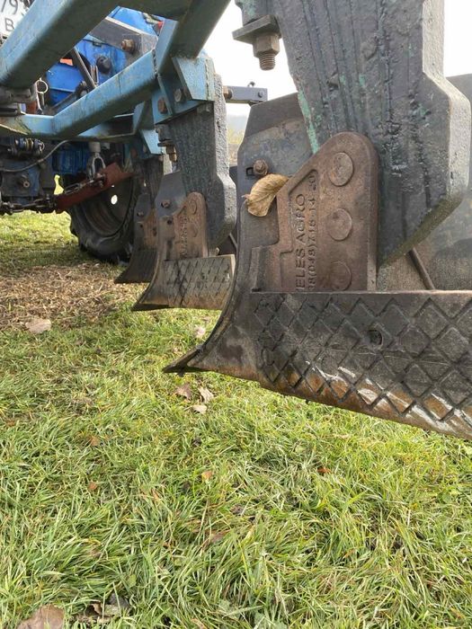 Продам плуг плн 3-35