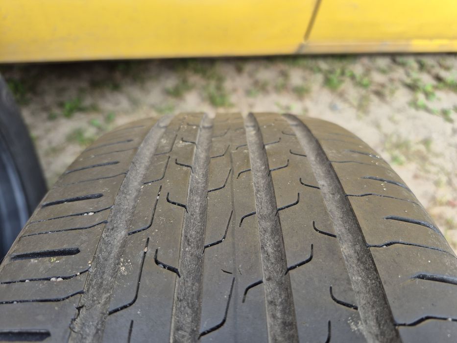 Opony Continental  215/65 R17