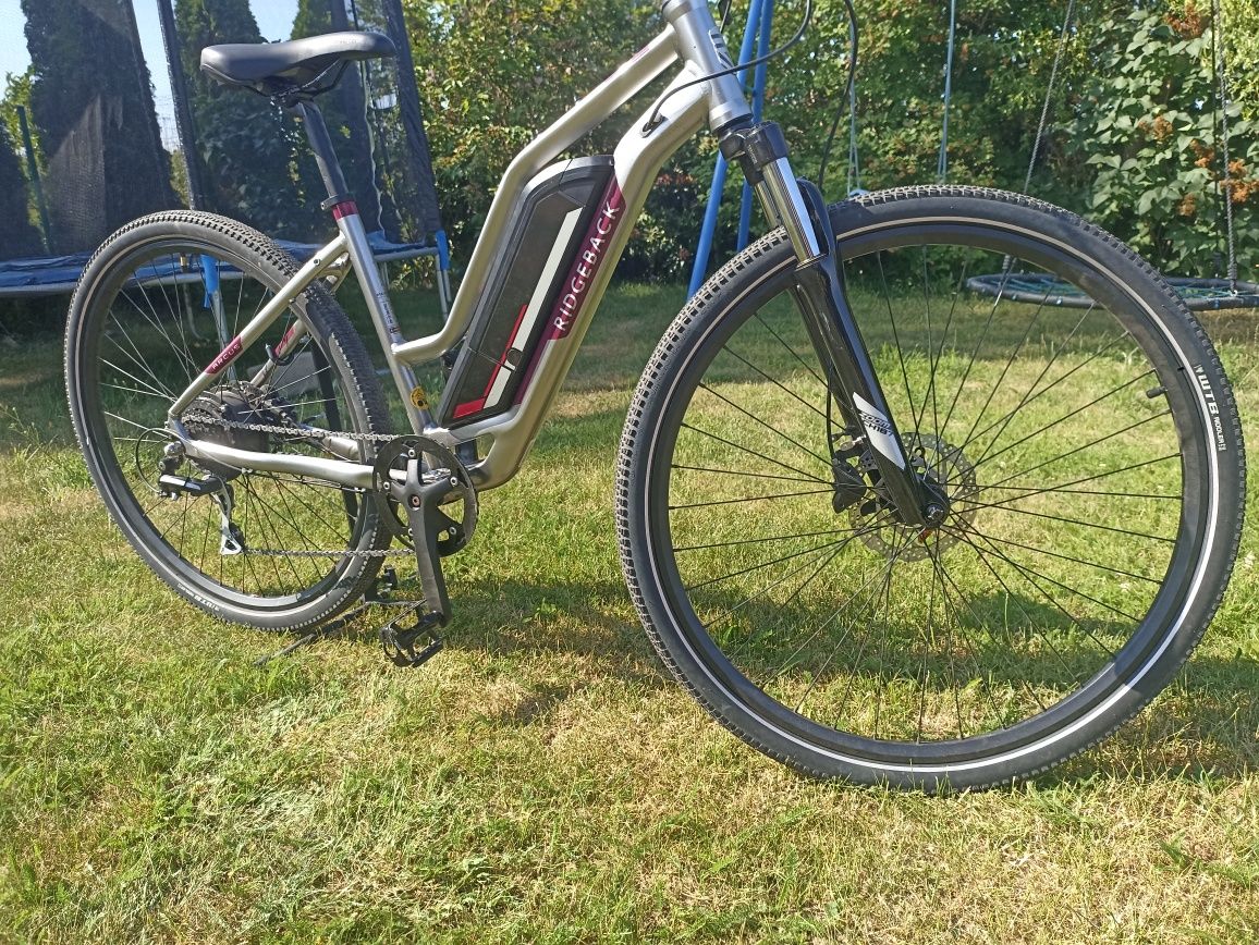 rower elektryczny Arkus ridgeback koła 28 rama M