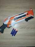 Pistolet firmy Nerf