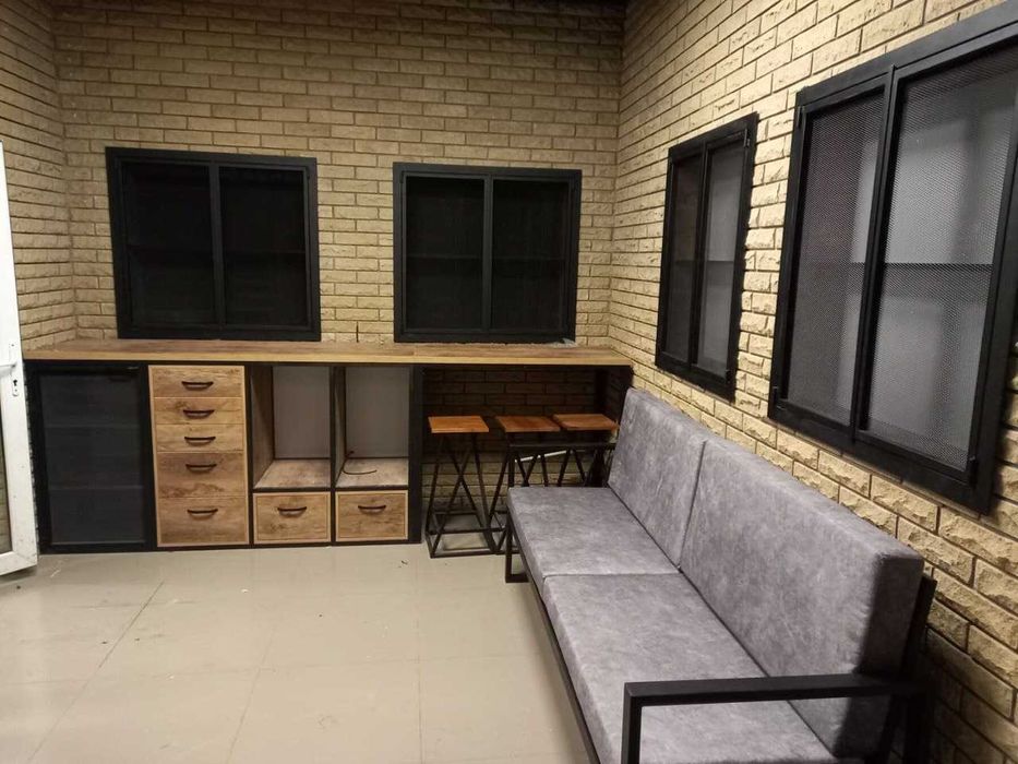 Офісні меблі. Меблі лофт. Меблі для барів.  Прихожа. Диван. Крісло.