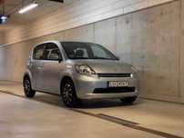 Daihatsu SIRION 1.3 87KM benzyna, automat, mały przebieg, klimatyzacja