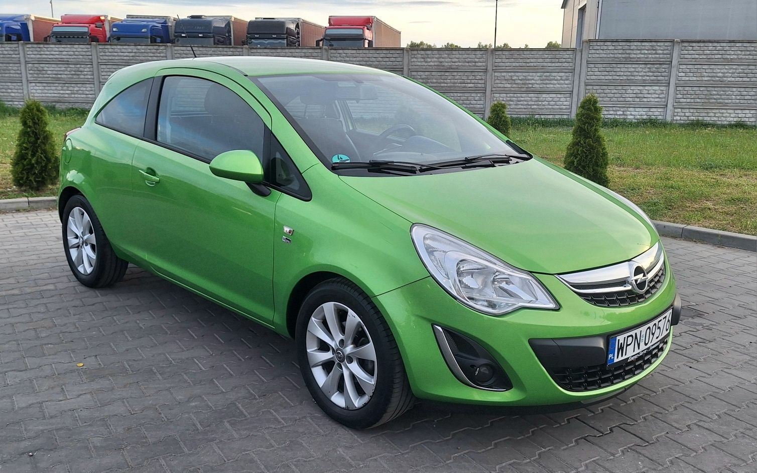 Opel Corsa 1.4 /2013 / Sprowadzony//Zarejestrowany w Polsce//