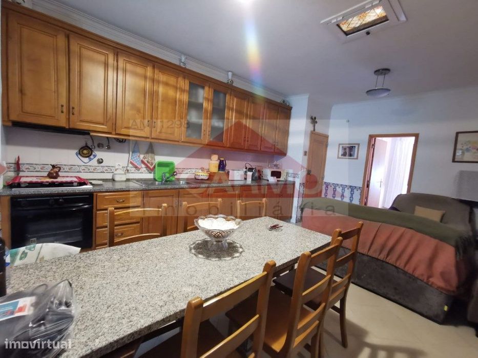 Moradia Bi-Familiar T2