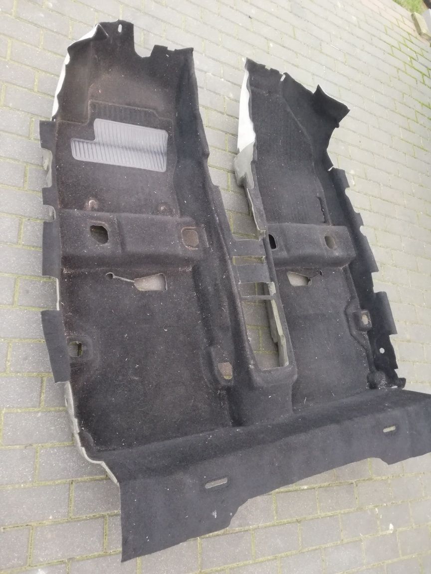 Dywan wykładzina podłogi wnętrza Ford Focus mk2 CC kabriolet cabrio EU