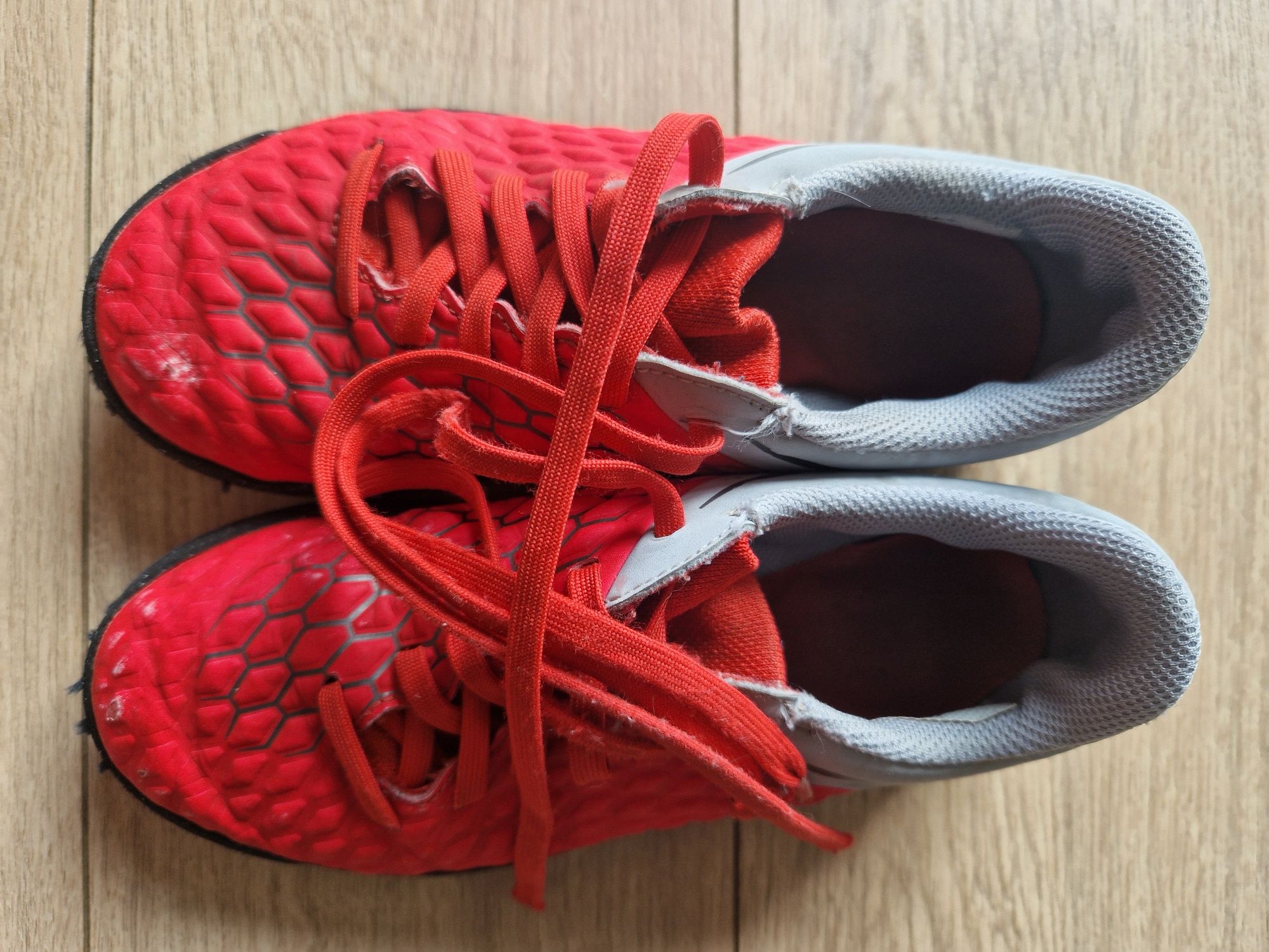 Halówki NIKE 32 Buty Do Piłki Nożnej Turfy Korki