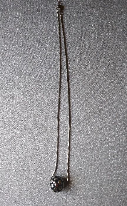 Wisiorek "kuleczka"