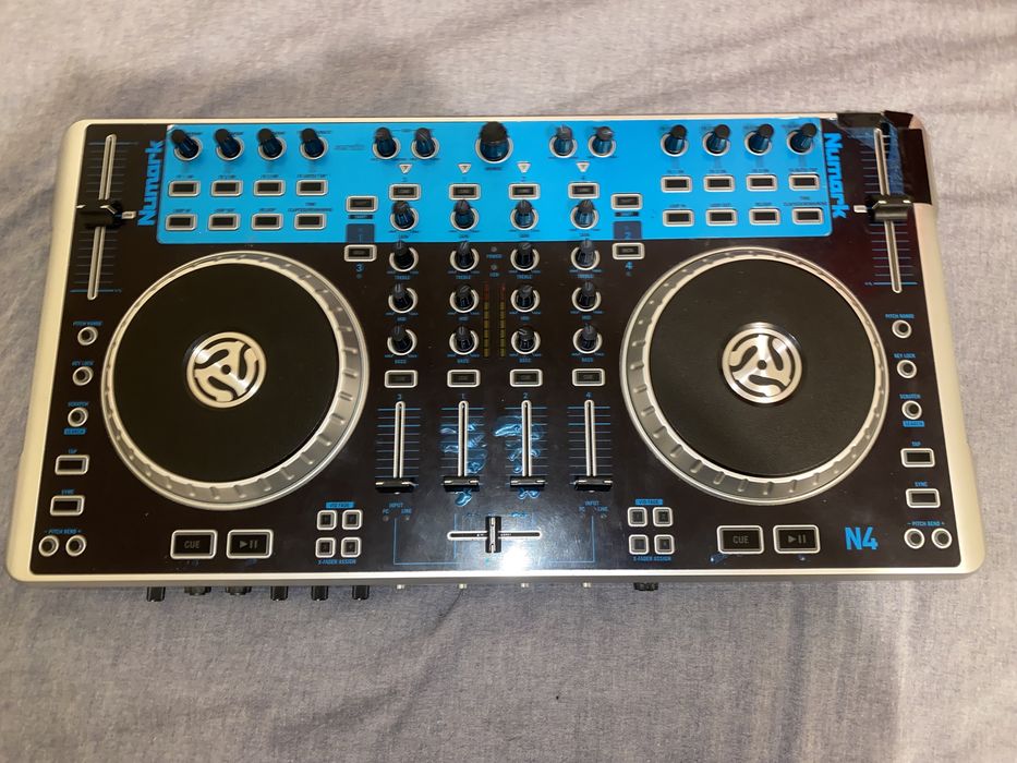 Numark N4 Dj Controller