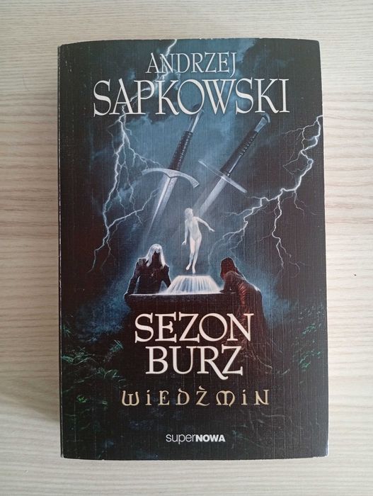 Książka Wiedźmin Sezon Burz Andrzej Sapkowski