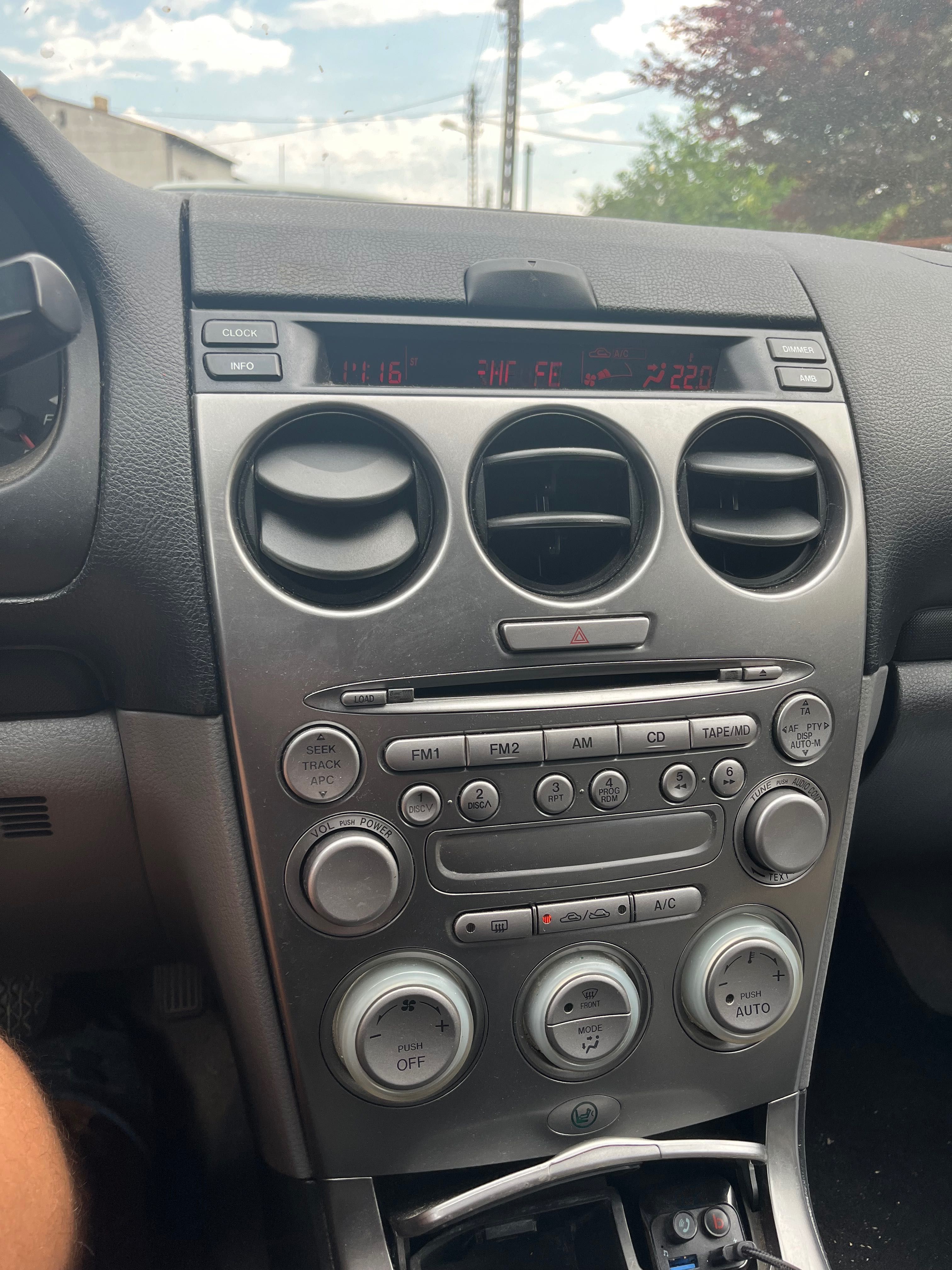 Samochód Mazda 6