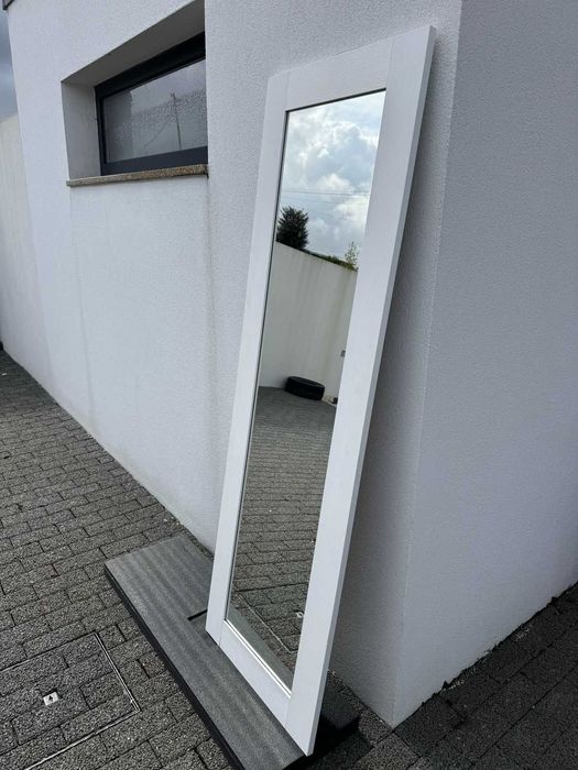 Espelho Branco de Parede