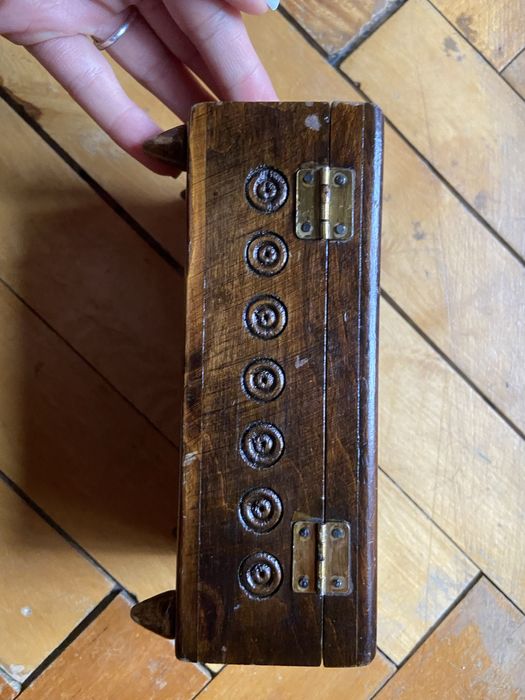 Старовинна шкатулка, шкатулка, прикраси, украшения