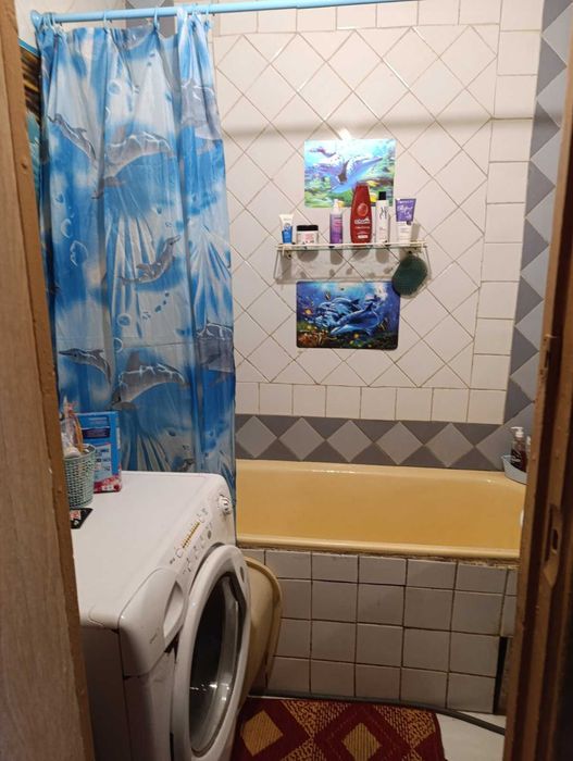 Сдам комнату с балконом, 18 кв.м. в 2-кмн. квартире