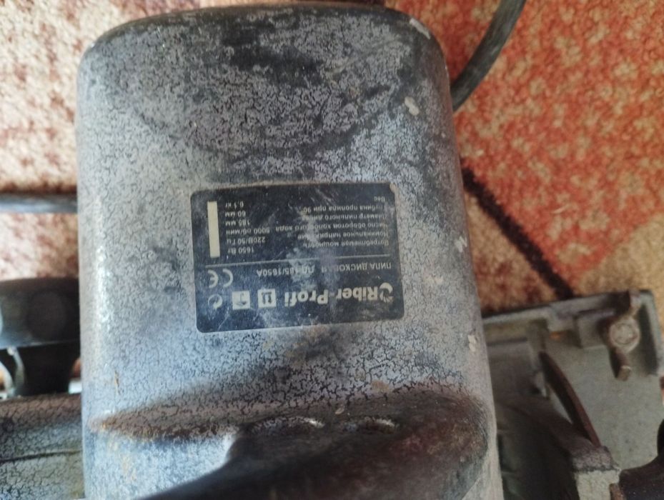 Дискова пила, паркетка Блек Декер