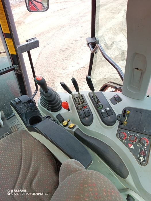 Massey Ferguson 6475