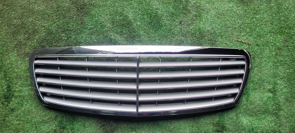 Grelha Mercedes-Benz Classe E W211