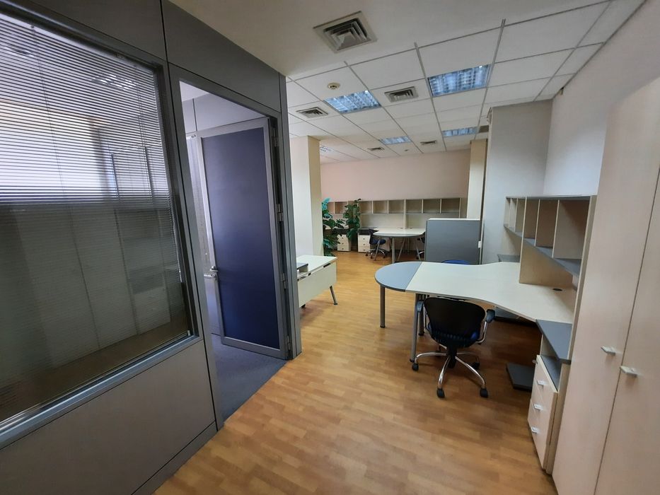 Сдам с меб свой офис 60м2 1эт ЖК Парковый,Староказацкая,54,парк Глобы