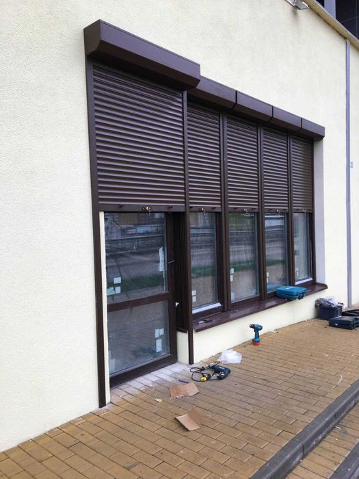 Броньовані ролети на вікна • Захист дому та бізнесу • Монтаж під ключ